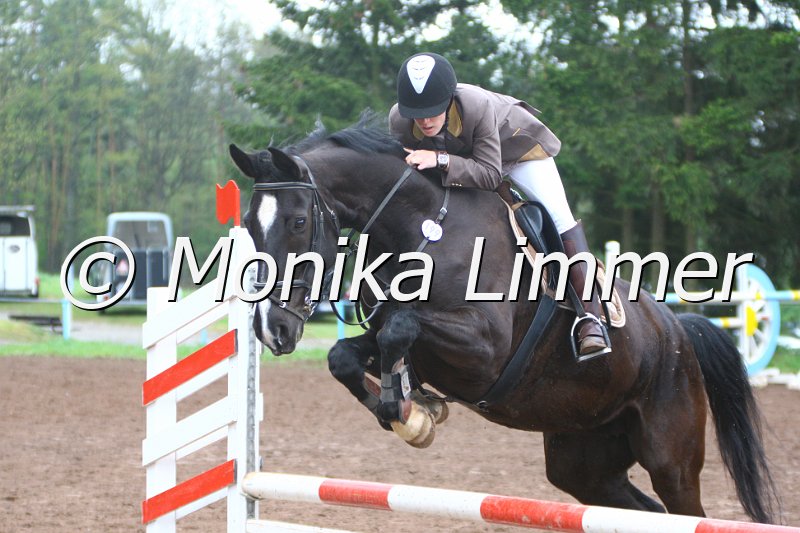 005L5025_Peggy_Spring WB_E.JPG